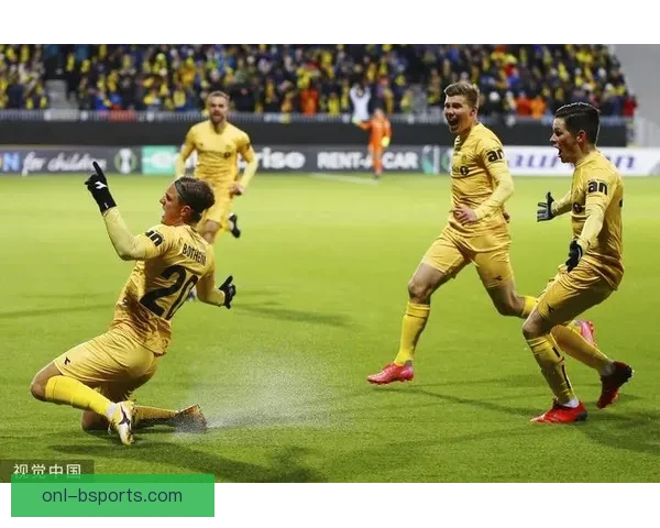 中国男足客场遭日本7球羞辱 创历史最惨败绩 中国男足客场遭日本7球羞辱 创历史最惨败绩