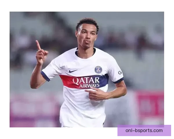 法兰克福免签前巴黎圣日耳曼租借前锋埃基蒂克并激活买断条款