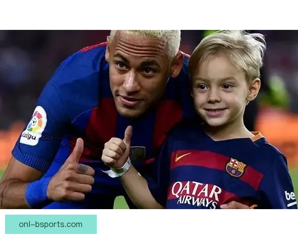 维尼修斯北美晒与内马尔同框合影引球迷热议